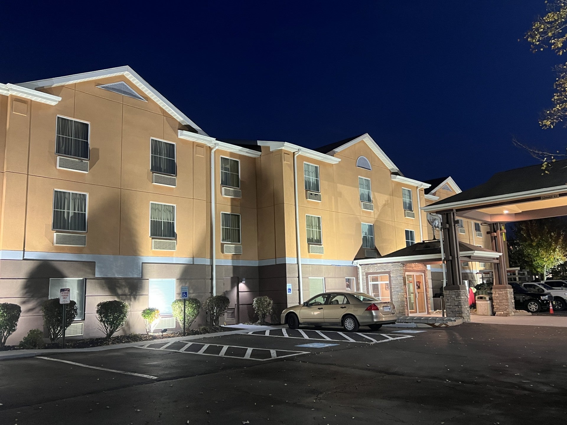 Super 8 - Mars, PA - Window Remodel